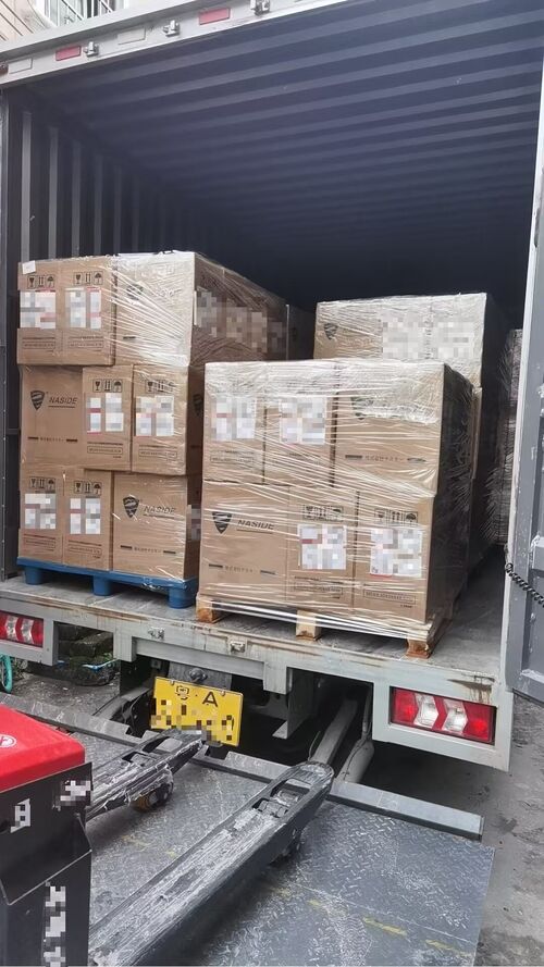 Neueste Unternehmenslösungen zu Warum das Laden von Gabelstaplern für moderne Lagerhäuser unerlässlich ist