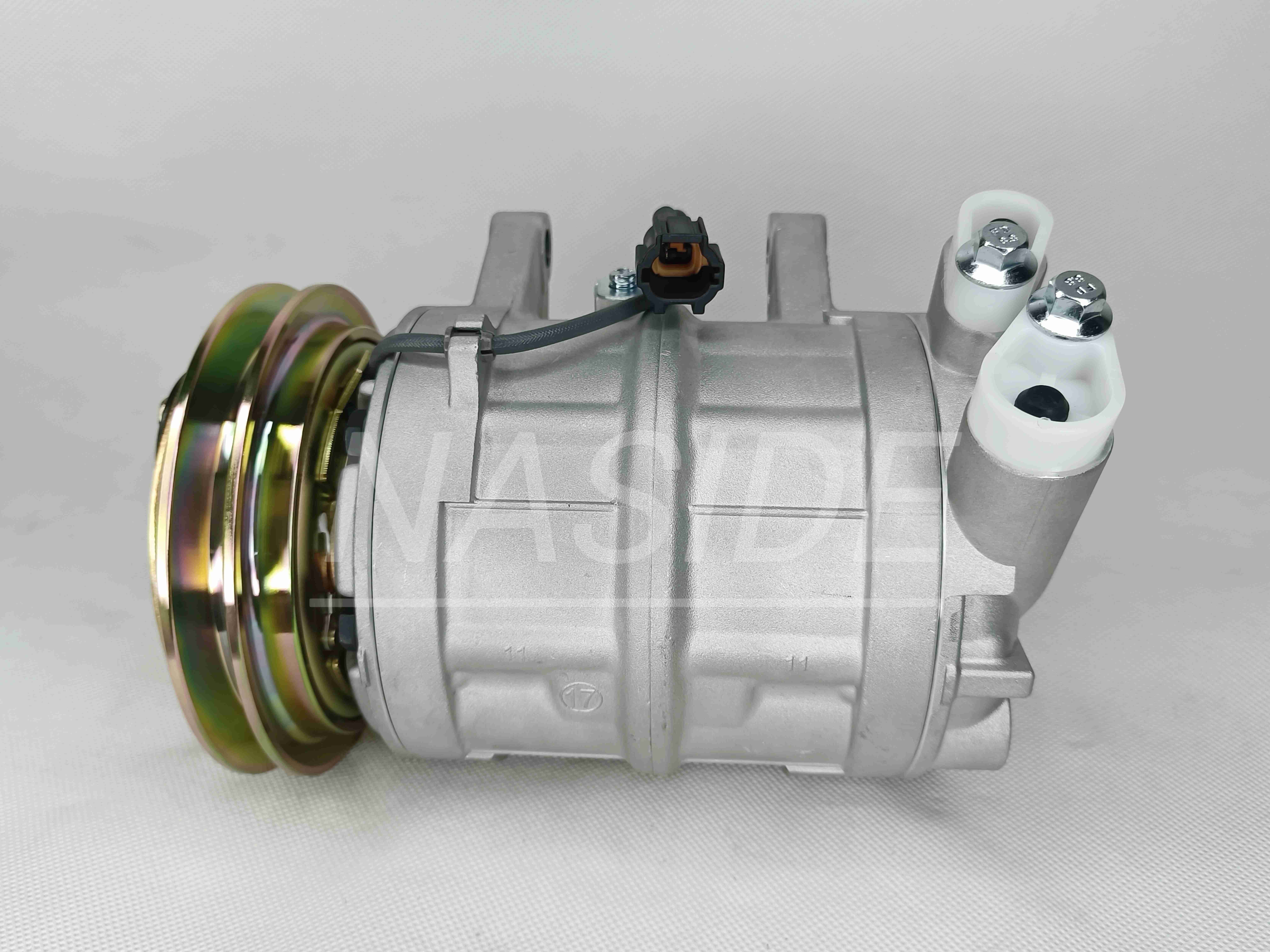 Auto AC Conditioning Compressor For Nissan Patrol Y61 92600 Vb005 92600 ...
