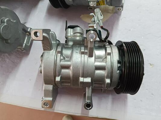 Un bon prix. Compresseur de climatisation automatique pour 10SRE11C Pour TOYOTA YARIS VIOS LIMO 88320-0D140 88310-0DA10 883200D140 883100DA10 en ligne
